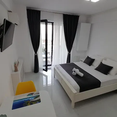 Apartment Garsoniera Delia *
